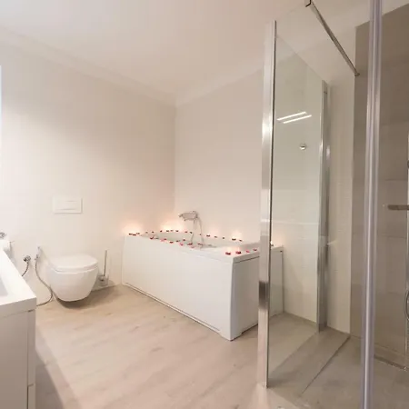 Lorenzo Villa Lovran