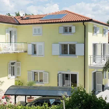 Villa Lorenzo Lovran