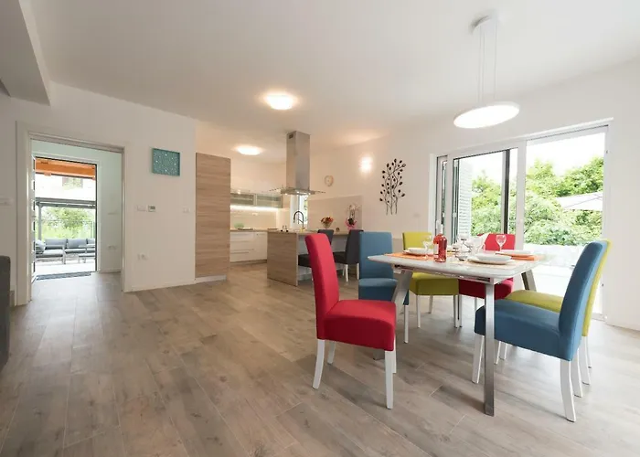 Willa Lorenzo Lovran